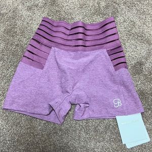 Statement Shorts Lavender